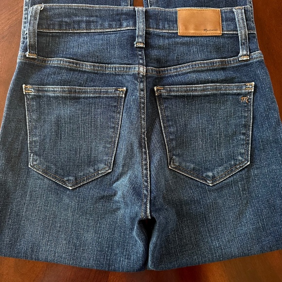Madewell Slim Straight Jeans in Hammond Wash - Picture 9 of 15